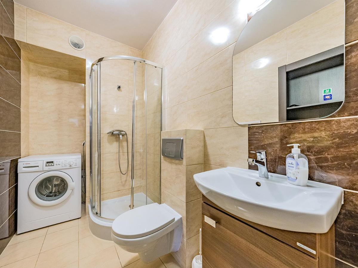 Apartament Z Balkonem I Bezplatnym Parkingiem Gdansk Luaran gambar